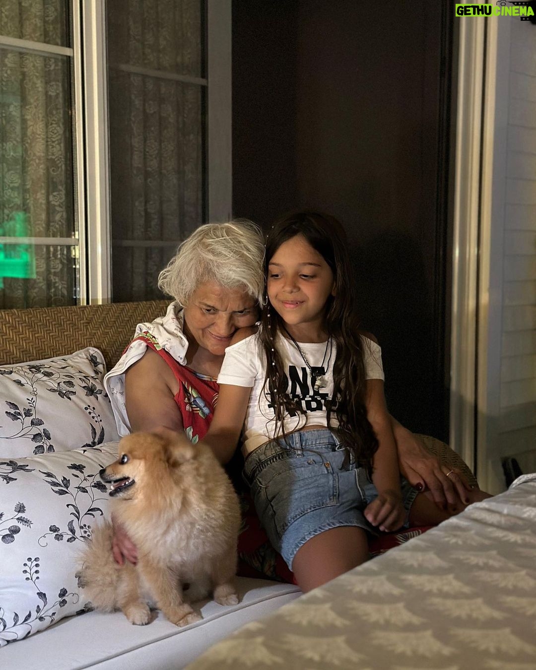 Demet Akalın Instagram - İyiki dpğmuşun ananeee @senayakalin1950 ❤️🥰 Şenay Akalın iyiki doğmuşun beni doğurmuşun kuzuma sebep olmuşum🥰❤️