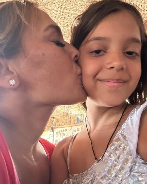Demet Akalın Instagram - Tatil modu❤️🧿☺️
