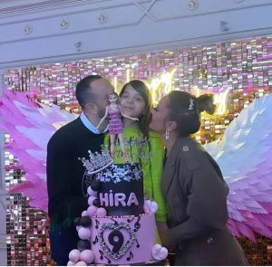Demet Akalın Instagram - Canımın içi güzel kalpli Hira🌸iyiki bizimsin iyiki doğdun annem❤️‍🔥 @hirakurt2014