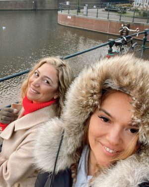 Demet Akalın Instagram - Amsterdam💕yarınki Black Pink konserine haZırmıyız🤓