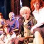 Demet Evgar Instagram – Çocukluk hayalimin, yetişkinlik hedefimin tam ortasındaki hayatıma teşekkür ederim. Umarım tiyatronun bir ülke üzerindeki etkisini, önderliğini sayan bir Türkiye’ de bu işi yapma şerefine erişebilirim ben de. Dünya Tiyatro Günümüz Kutlu Olsun. 🎭