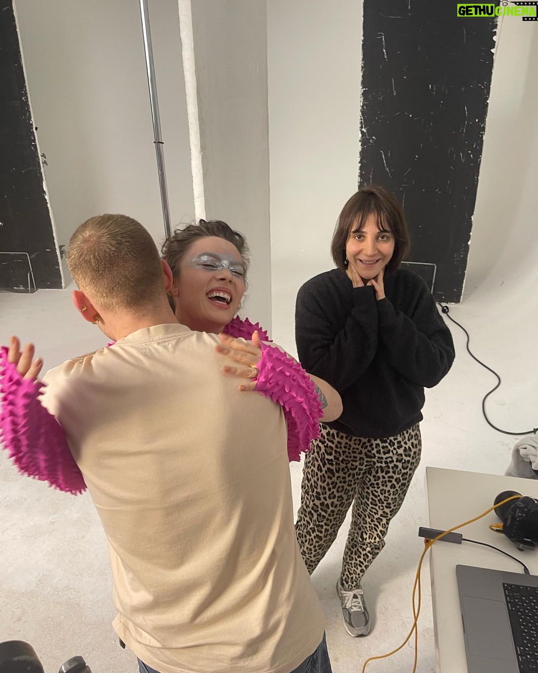 Demet Evgar Instagram - Yakın geçmiş kamera arkalı 💘