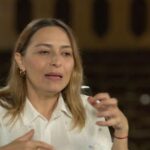 Demet Evgar Instagram - Yıldız hocamızın belgeseli @selcukmetin yönetimi, @zeynepmirac senaryosu @enkasanat ın desteği , sevgili Dikmen Gürün hocamız ve @denizyb katkılarıyla seyirciyle buluşacak. 20 Haziran’da Enka’ da prömiyer 🙏🏻💙 #yıldızkenter