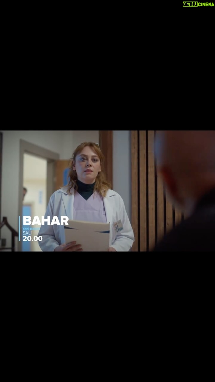 Demet Evgar Instagram - Salı görüşürüz🩵 @bahar.dizi 🩵