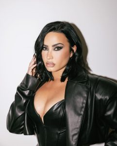 Demi Lovato Instagram - 🖤📞✔️⚫️♠️🏴