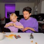 Denis Kukoyaka Instagram - Порадуйте своих деток крутыми подарками вместе с Мегамаркетом! Кешбэк до 50% бонусами СберСпасибо до конца января. Бонусами можно оплатить до 99% от стоимости вашей следующей покупки. Ну и, конечно, невероятные скидки на все детские товары уже ждут вас А при первом заказе от 4 000₽ вы получите скидку 1 000₽, если используете промокод МЕГАДЕТКИ Впереди ещё много событий, подарки к которым нужно выбирать уже сегодня! Не теряйте времени и переходите на сайт или в приложение Мегамаркета