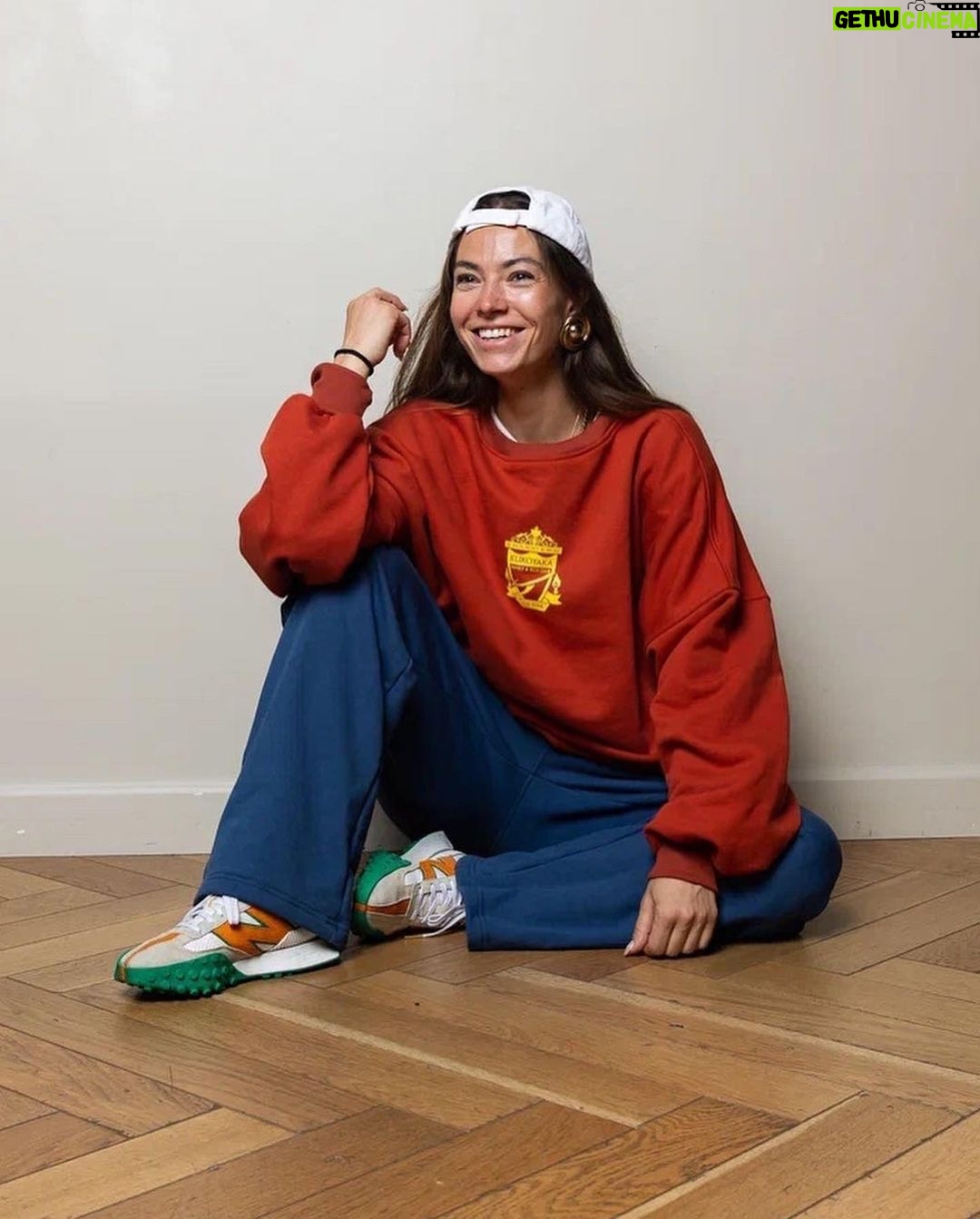 Denis Kukoyaka Instagram - kukoyaka.com Наша новая коллекция Kukoyaka Rich Club сегодня стала доступной для заказов. Забирайте пока вещи есть в наличии. Это очень лимитированный дроп. Повторять не будем. Я бесконечно благодарен @julbooo, что помогла сделать мне коллекцию моей мечты. Этот дроп моя гордость и все это благодаря тебе! И конечно респект @ecstasue за дизайн! У тебя шикарный вкус⚡️🔥⚡️ Мы постарались, чтоб вы и ваши дети носили эту красоту и наполнялись счастьем❤️ Kukoyaka Rich Club ждет тебя😘🥰🎉