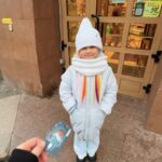 Denis Kukoyaka Instagram - Как Вася потратила столько за 5 минут? Радует хоть, что за все её покупки я получил кэшбэк по карте Tinkoff Black 😎 А кэшбэк у них хорош — до 15% в 4 категориях или 3 категориях и 1% на всё, а по спецпроектам и покупкам в Городе еще выше, а главное — все это в рублях и потратить можно где угодно! Оформляйте карту по ссылке в шапке профиля!