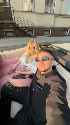 Denis Kukoyaka Instagram - Годовщина! 19 лет мы вместе! Сегодня поняли, что вместе мы прожили больше, чем друг без друга ❤️