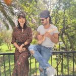 Deniz Baysal Instagram - 23 Nisan Ulusal Egemenlik ve Çocuk Bayramımız kutlu olsunnn ⭐❤ Bu bayram #EvdeBeraberiz ama yakında bayramlarımızı hep birlikte kutlayacağımıza eminim. İyiki varsınız çocuklar👫🏻👩🏽‍🤝‍👨🏻👩🏻‍🤝‍👨🏿👩🏼‍🤝‍👨🏽 "Küçük hanımlar, küçük beyler! Sizler hepiniz geleceğin bir gülü, yıldızı ve ikbal ışığısınız. Memleketi asıl ışığa boğacak olan sizsiniz. Kendinizin ne kadar önemli, değerli olduğunuzu düşünerek ona göre çalışınız. Sizlerden çok şey bekliyoruz." M. Kemal ATATÜRK 🇹🇷