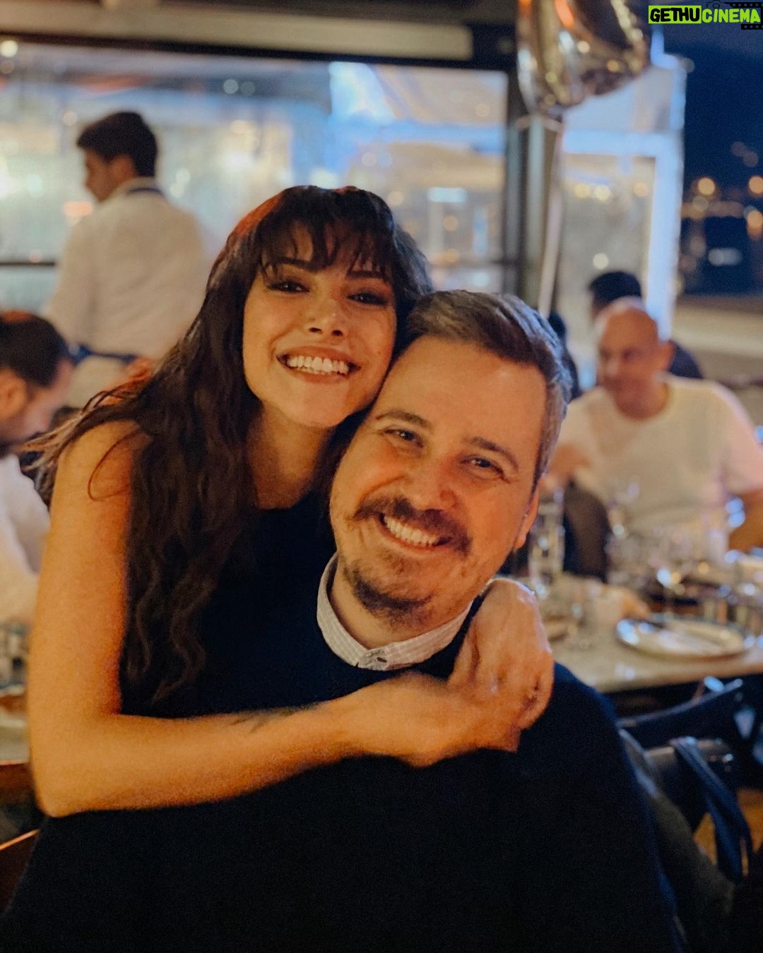 Deniz Baysal Instagram - Canım, yoldaşım, arkadaşım, abim, dostum.... İyi ki, iyi ki doğmuşsun. Seni çoooooook seviyorum. En güzel günler senin olsun. Her zaman yanındayım ❤️