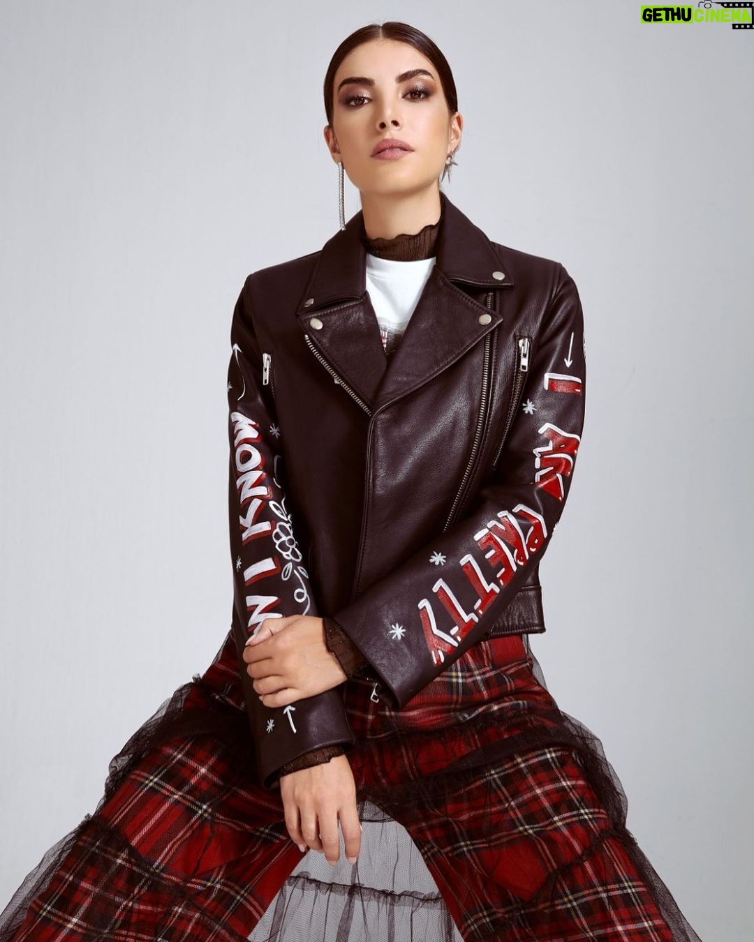 Deniz Baysal Instagram - #tbt #ALLMagazine 🖤