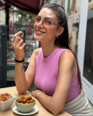 Deniz Baysal Instagram - 🪷🦩