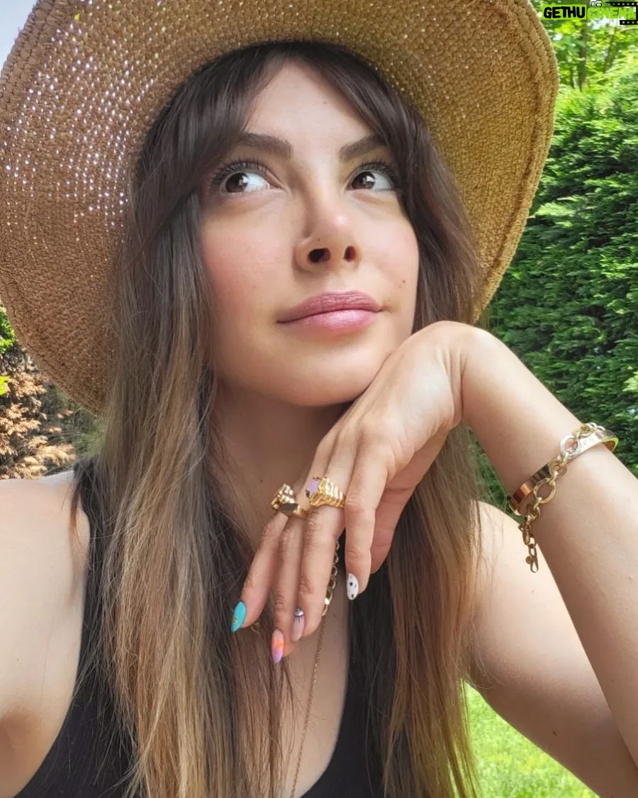Deniz Baysal Instagram - Merhabaa 👒🌿
