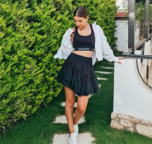 Deniz Baysal Instagram - 🌼💚