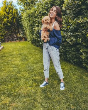 Deniz Baysal Instagram - Merhaba 🙋🏽‍♀️🐶