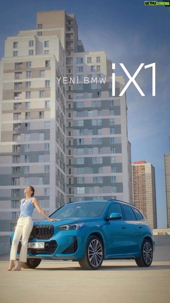 Deniz Baysal Instagram - “Özgür olduğumu hissettiğim her an kendimi, şehri ve doğayı yeniden keşfediyorum.” Siz de tamamen elektrikli Yeni BMW iX1 ile #HayalleriniziÖzgürBırakın!⚡️