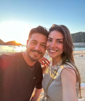 Deniz Baysal Instagram - 4 ! 🥂💜