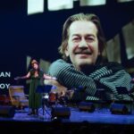 Deniz Çakır Instagram - “yorulduk mu güvercin bir yerlere konalım mı” Viyana Avusturya
