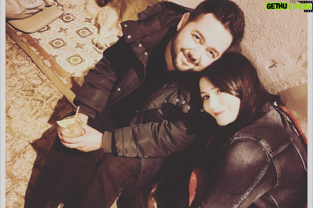 Deniz Çakır Instagram - Tatlı bi maceraydı..emeği geçen herkese minnetle…🌿 “Aslında Özgürsün” @alikemalguven @witchcraft_films @gain Bozcaada, Çanakkale