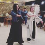 Deniz Çakır Instagram - Tatlı bi maceraydı..emeği geçen herkese minnetle…🌿 “Aslında Özgürsün” @alikemalguven @witchcraft_films @gain Bozcaada, Çanakkale