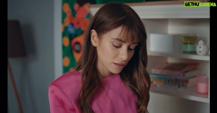 Deniz Çakır Instagram - Ne güzel anmak..adını geçirmek...🌿 Duygu Asena özlüyoruz seni... (Sevgili senaristim Sırma Yanık’a teşekkürler.) #Masumiyet