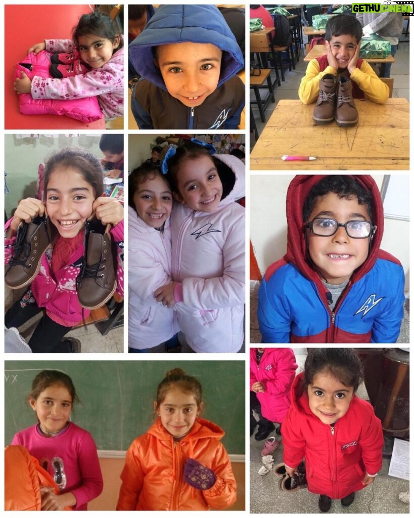 Deniz Çakır Instagram - Köy okullarındaki bu güzelliklerin yüzlerini güldüren, kaban,bot vs ihtiyaçlarını onlara ulaştıran @mutlulukgiysincocuklar ‘a destek olalım.... Hava çok soğuk ve köy okullarında ihtiyaç sahibi çok çocuğumuz var.... hadi bi parçası olalım mutluluklarının... 🎈🎈🎈çünkü çocuklar EN MÜHİM....💙