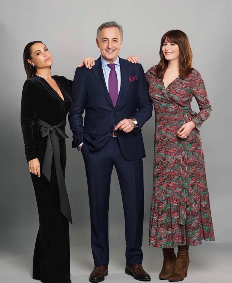Deniz Çakır Instagram - Geliyoruz az kaldı 😉 @hulyavsr @mehmetaslantug @foxturkiye @goldfilmyapim