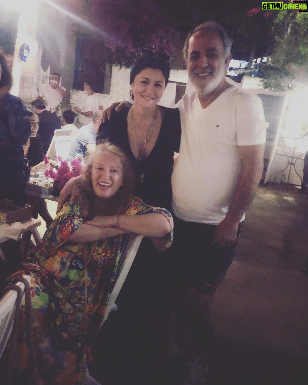 Deniz Çakır - 40.9K Likes - Bir tatlı geceden... 🍒
@suzankardes
#necatiakpınar