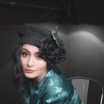 Deniz Çakır Instagram - Senden seni almak isteyenlerle karşılaşacaksın.. yürü.. durma orda.. istemediğin hiçbir yerde durma ruhum.. hayat bir yük olmamalı.. hayat kısa.. mutluluk mühim...hayat kısa.. mutluluk mühim... 14/1/2020 Deniz