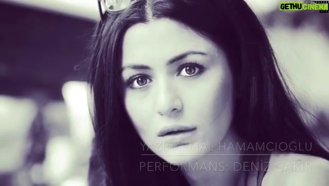 Deniz Çakır Instagram - Madem tbt günü... 🌿 ・・・ "ben çok güzel severim, yerli yersiz gözlerinden öperim.. " yazı: kemal hamamcıoğlu / @kemalhmmcglu performans: deniz çakır / @denizcakir müzik: sezgin alkan / @sezginalkan seninle karda yürüdük haberin yok. müziği son ses açıp, ağaçlı yol bitmeden - iyi ki dedin.. ben sana, bas gaza! geç uyuyup, en geç biz uyandık. kahvaltıları unutacak kadar çok seviştik.. ben çok güzel severim.. yerli yersiz gözlerinden öperim. sen bilme, görme, es geç.. başkası ol. o olmamaya inat et.. bir yerlerde iyi ki diyen bir sen.. mutlu günleri hak eden bir ben var.. iyi ki.. 🌿🌿🌿🌿 #kemalhamamcioglu #sezginalkan Gümüşlük, Muğla, Turkey