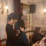 Deniz Çakır Instagram – Oh bee.. özlem giderdik.. bi de yeni yıla önceden girmiş bulunduk😜💃🏽💃🏽💃🏽 @demeticihangir 🙏🏻🌸 Demeti / Cihangir