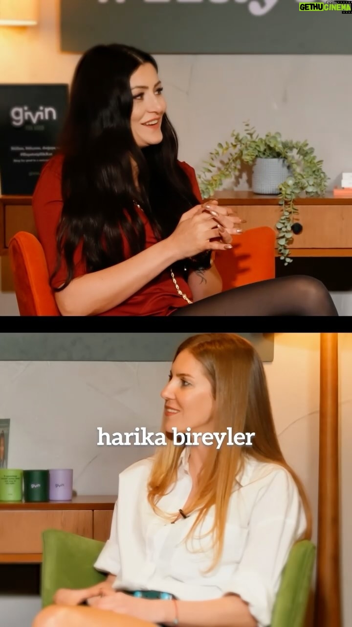 Deniz Çakır Instagram - Dünya Emekçi Kadınlar Günü'ne özel, ilham veren birbirinden değerli kadınların başarı hikayelerini ve deneyimlerini dinlediğimiz #GivinTalks 'un ilk konuğu sevgili @denizcakir 🌟 Oyunculuk sektöründe kadının rolünü, kadın olmanın birleştirici gücünü ve dahası, @turkegitimvakfi 'nın kız yurdu projesine destek olmak için çok yakında Başak Sucuka ile Givin Talks Youtube kanallarında! Şimdiden takip edip, bildirimleri açmayı unutmayın.💫 @givin.co | @kanyon_da | @hellodergisi | @rivus.com.tr | @turkegitimvakfi #GivinTalks #DenizÇakır #Sinema #Oyunculuk #KadınGücü #Empowerment #Sohbet #YouTube #KadınlarGünü #Kanyon'da #HelloGivinDay #HelloDergisi Kanyon Alışveriş Merkezi