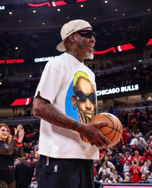 Dennis Rodman Instagram - Thank you Chicago 🏀#91