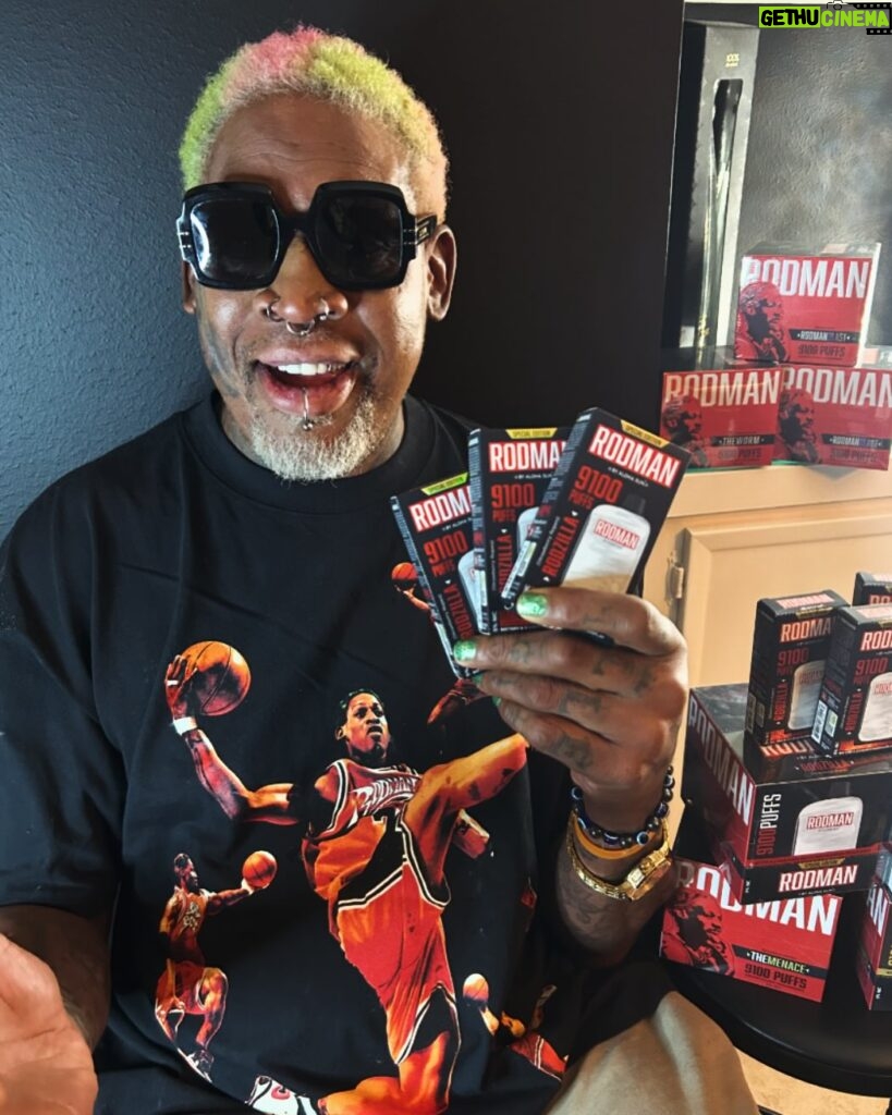 Dennis Rodman Instagram - HEY GUYS HAVE YOU TRIED OUT MY VAPES💨 ITS THE BEST ON THE MARKET… 9100 puffs Get you One @rodman9k 💨💨 #smokeshop