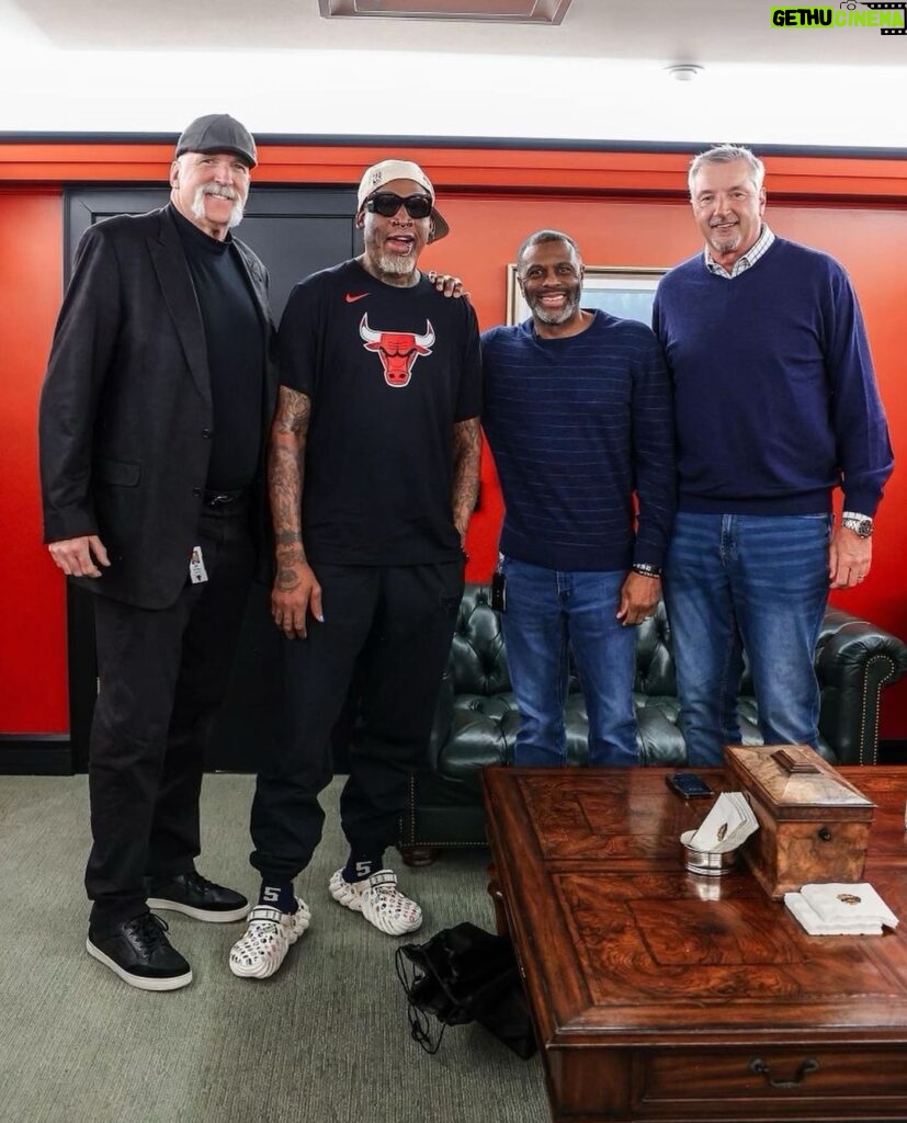 Dennis Rodman Instagram - Thank you Chicago 🏀#91 United Center