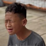 Denny Sumargo Instagram - Siapa disini yg minum Cleo, mau gw kasih JAJAN! Gw yakin kalian gabiasa minum air murni yang terbebas dari mineral anorganik! Gw tantang lo minum air murni cleo selama 7 hari berturut-turut. 10 orang beruntung akan dapat stok air murni seminggu & uang jajan gemes dari @cleopurewater .komen pengalaman menarik lo! #cleopurewater #murnilebihbaik #ringandansehat