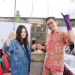Denny Sumargo Instagram - Siapa Kita?? Upload foto kamu dengan pose LOVE gunakan hastag #BiarBedaTetepCinta dapatkan pulsa 14GB dari @byu.id