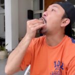 Denny Sumargo Instagram - Belum pernah ngerasain lidah gw dia🥱