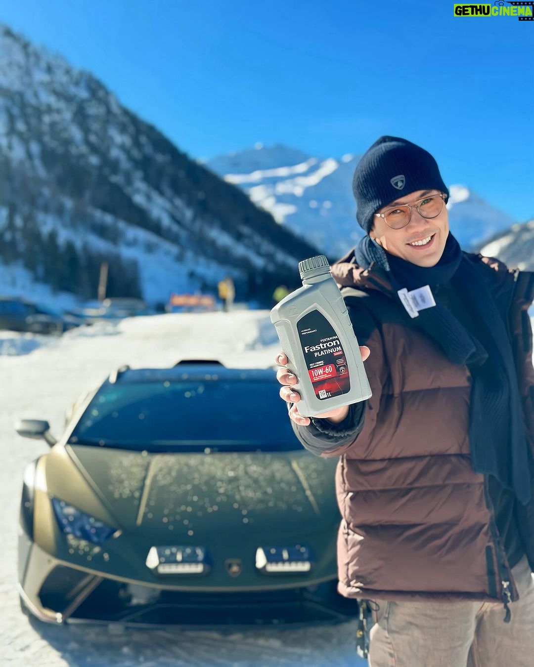 Denny Sumargo Instagram - Kenapa LAMBORGHINI memilih FASTRON sebagai oli mesin officialnya di balapan di SUPER TROFEO ⁉️ #FastronWinterDriving #FastronXLamborghiniSC #PertaminaLubricants @ignaziozanon Livigno Ski Area, Italy