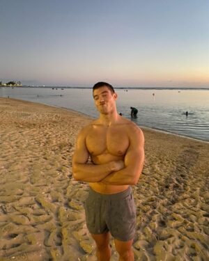 Derek Chadwick Instagram - Makai