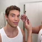 Derek Chadwick Instagram – Sunkissed @patrickta @patricktabeauty #definingduos #majorsculpt #patricktabeautypartner
