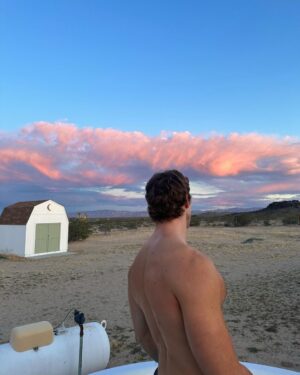 Derek Chadwick Instagram - camping with my roommate >>