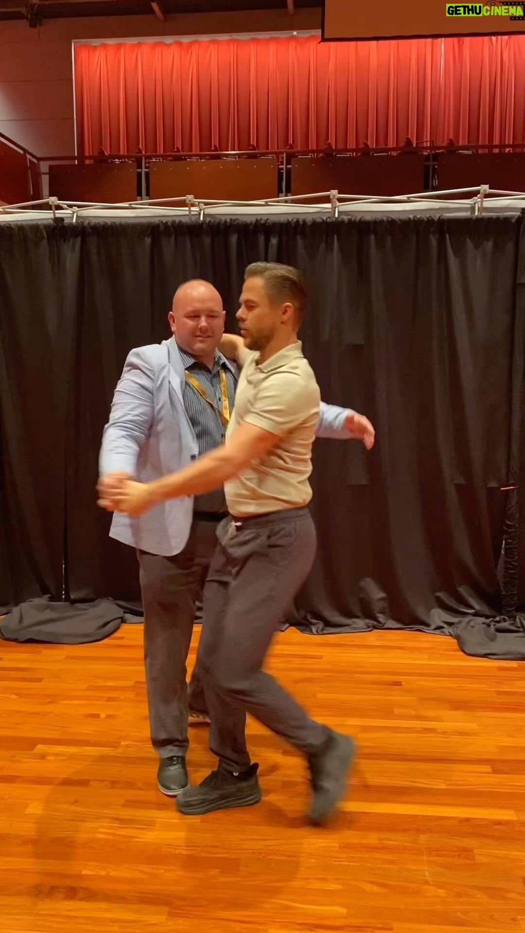 Derek Hough Instagram - We are a full service in the VIP EXPERIENCE 🤣🤣