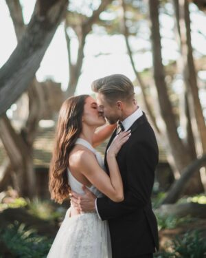 Derek Hough Instagram - Happy Birthday to my beautiful WIFE! Whoah, I love saying that. 
It’s only been a month since we’ve exchanged our vows and we have already embarked on such an amazing adventure together. So many beautiful things to look forward to. 
I am grateful for it all, all the laughter, moments of joy, every tear shed, every hurdle we’ve overcome and all the moments of vulnerability we’ve shared together. Our love has truly transformed, evolving  into something unshakable. 
Happy birthday my Love 
My wife @hayley.erbert 
Photo: @amyandstuart