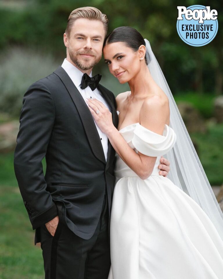 Derek Hough Instagram - Derek Hough and Hayley Erbert are officially husband and wife! 💍 The 'Dancing with the Stars' alums tied the knot in Monterey County, California on Saturday in front of 106 guests. Read up on all the details by clicking the link in our bio! | 📷: @amyandstuart