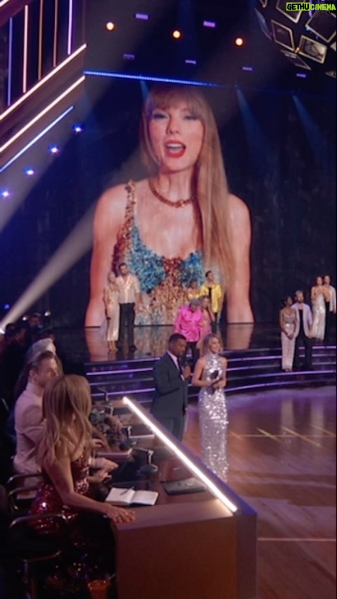 Derek Hough Instagram - Y’all ready for tonight ! Don’t miss @dancingwiththestars @taylorswift
