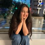Deshna Dugad Instagram - Moody 🐿️🐿️ . Pc - @tirthjoisher ( thanks for being my unpaid photographer) 😝😉🤣♥️ . #deshna #deshnadugad #moody #moodswings #mood Jio World Drive