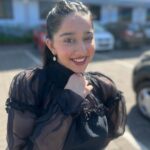 Deshna Dugad Instagram - Angel energy ❤️‍🔥 . Pc - @adishvaidya_92 😂♥️🥰 . . #deshna #deshnadugad #lookoftheday #pushpaimpossible #pushpaimpossibleonsab