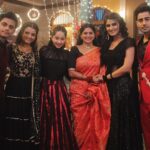 Deshna Dugad Instagram - परिवार!♥️♥️